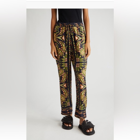 Farm Rio Martina Scarf Print Pants. Size L. - Picture 2 of 9